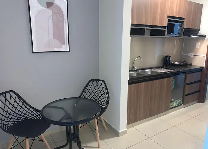 Equipetrol Suites Apart Hotel